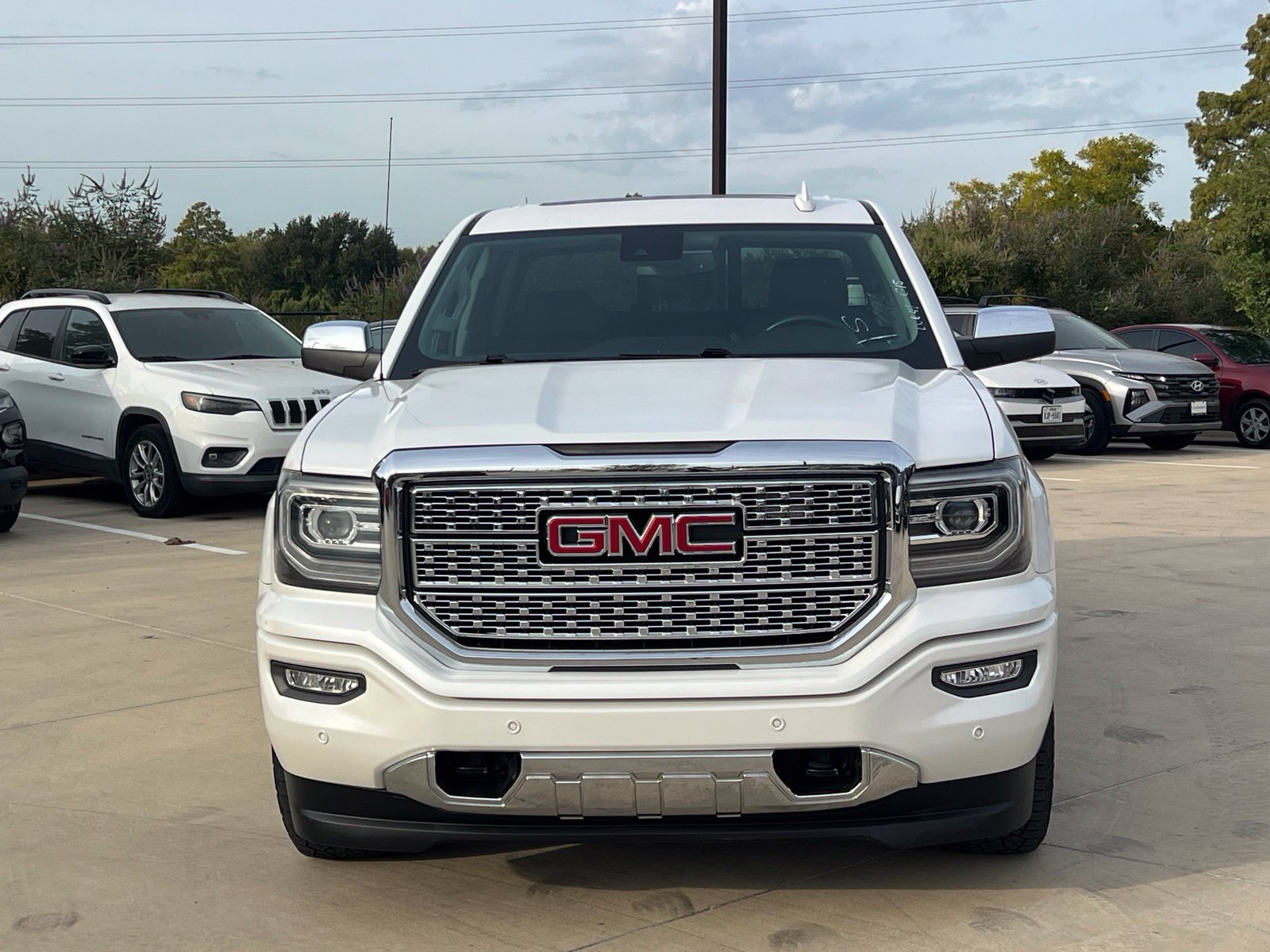 Used 2018 GMC Sierra 1500 Denali AWD/4WD image 2