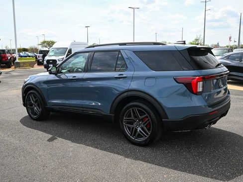 Certified 2025 Ford Explorer ST w/ Sun And Sound Package AWD/4WD image 7