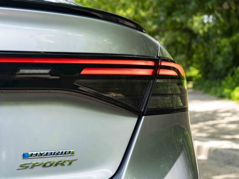 Used 2024 Honda Accord Sport image 13