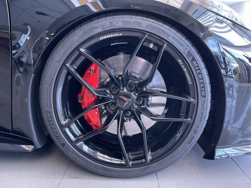 Used 2025 Chevrolet Corvette Z06 RWD image 24