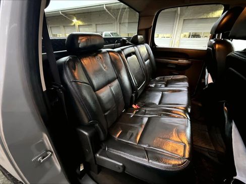 Used 2010 Chevrolet Silverado 1500 LT w/ Power Pack Plus image 17