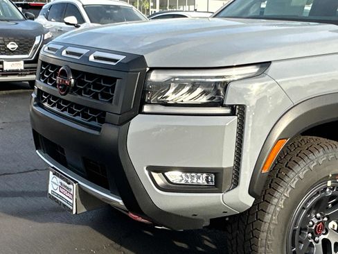 New 2026 Nissan Frontier PRO-4X w/ Pro Premium Package AWD/4WD image 8