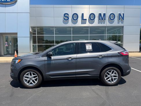Certified 2024 Ford Edge SEL w/ Convenience Package AWD/4WD image 9