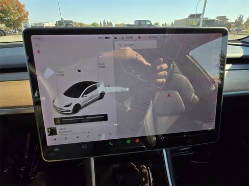 Used 2020 Tesla Model 3 Long Range image 18