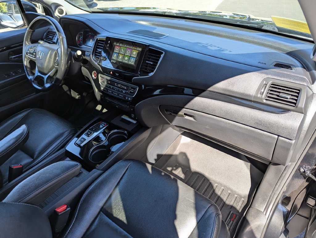 Used 2019 Honda Pilot Touring image 32