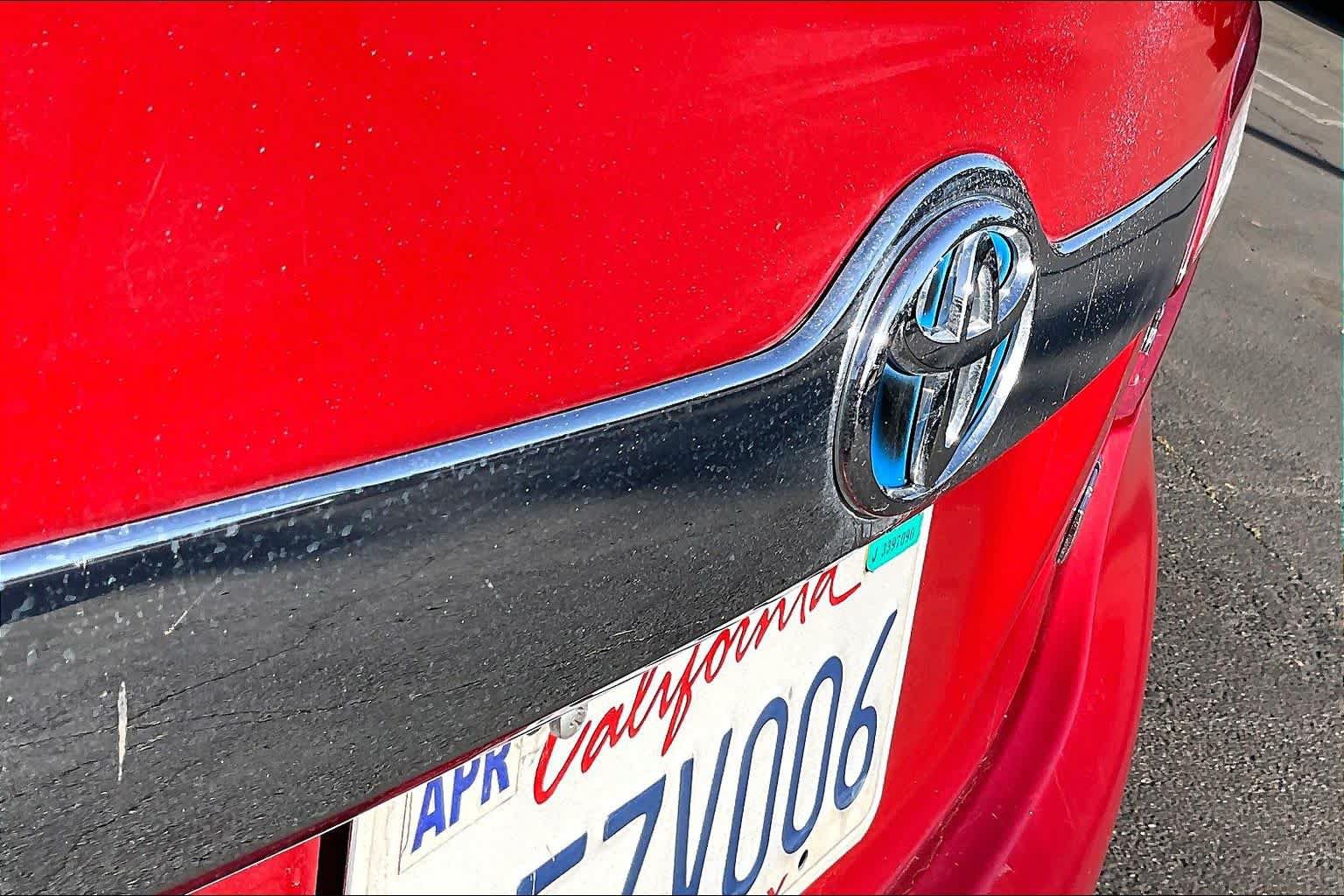 Used 2014 Toyota Camry XLE w/ Leather Package FWD image 30