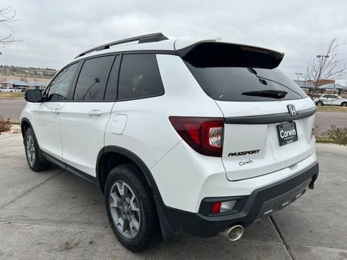 Used 2023 Honda Passport TrailSport image 5