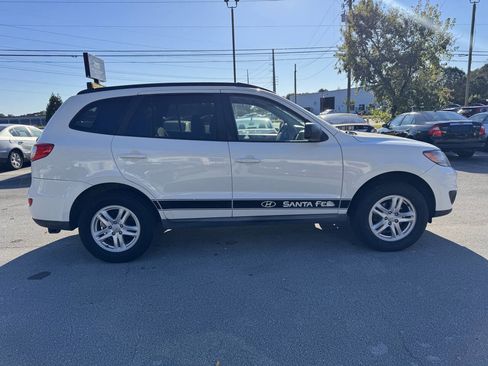 Used 2010 Hyundai Santa Fe GLS image 5