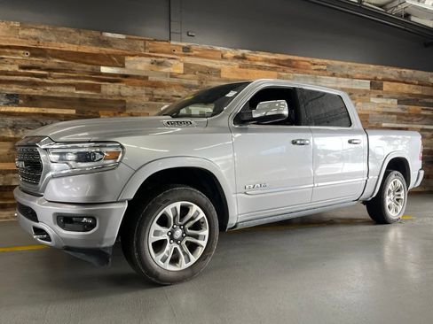 Used 2022 RAM 1500 Limited w/ Body Color Bumper Group AWD/4WD image 7