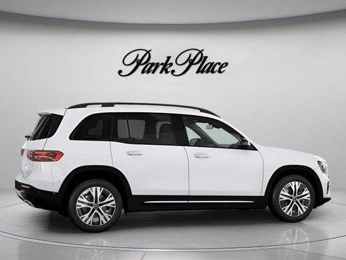 New 2026 Mercedes-Benz GLB 250 image 24