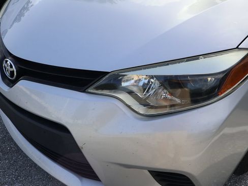 Used 2016 Toyota Corolla L FWD image 3