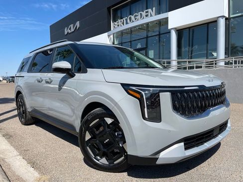 New 2026 Kia Carnival EX image 1