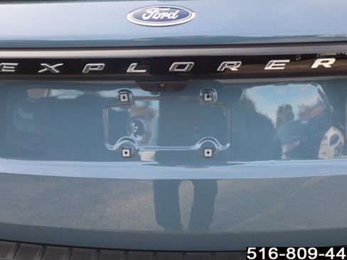 Used 2025 Ford Explorer Active image 37