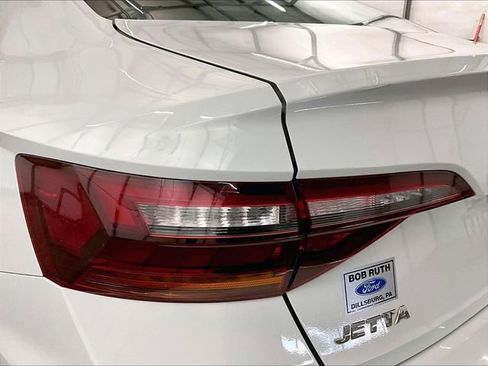 Used 2019 Volkswagen Jetta R-Line FWD image 28