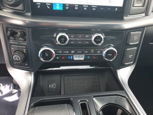 Used 2025 Ford F150 Platinum w/ Equipment Group 702A High AWD/4WD image 23