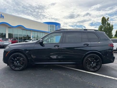 Used 2023 BMW X7 xDrive40i w/ M Sport Package AWD/4WD image 10