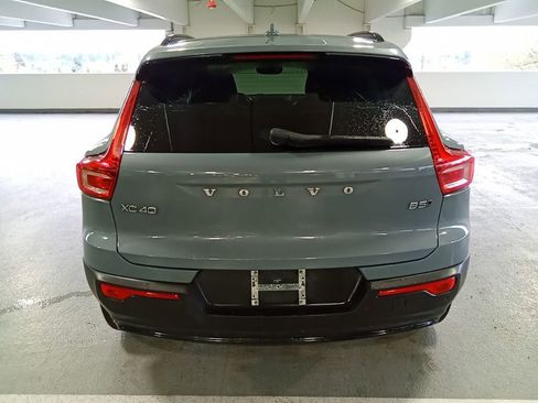Used 2023 Volvo XC40 B5 Ultimate w/ Protection Package Premier image 8