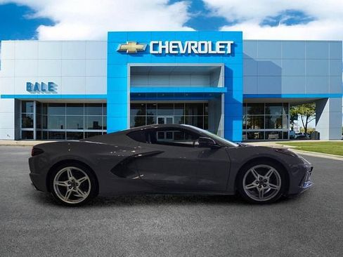 Used 2025 Chevrolet Corvette Stingray Preferred Cpe w/ Battery Protection Package RWD image 2