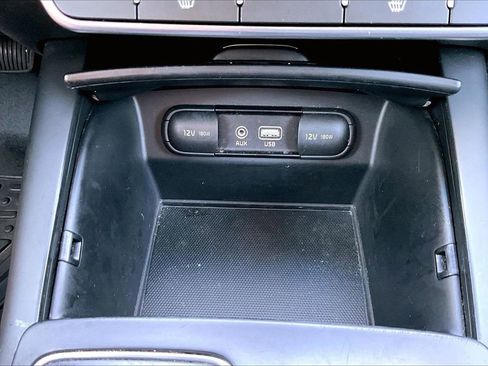 Used 2020 Kia Sorento S AWD/4WD image 16