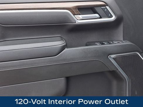 Used 2025 Chevrolet Silverado 1500 LT AWD/4WD image 23