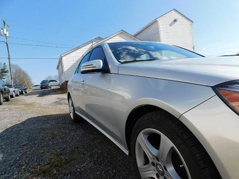 Used 2016 Mercedes-Benz E 350 4MATIC Sedan image 37
