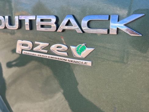 Used 2013 Subaru Outback 2.5i Premium w/ All-Weather Pkg image 25