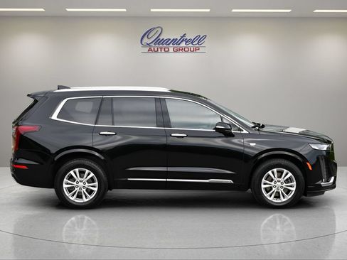 Used 2024 Cadillac XT6 Luxury w/ LPO, Floor Liner Package AWD/4WD image 3