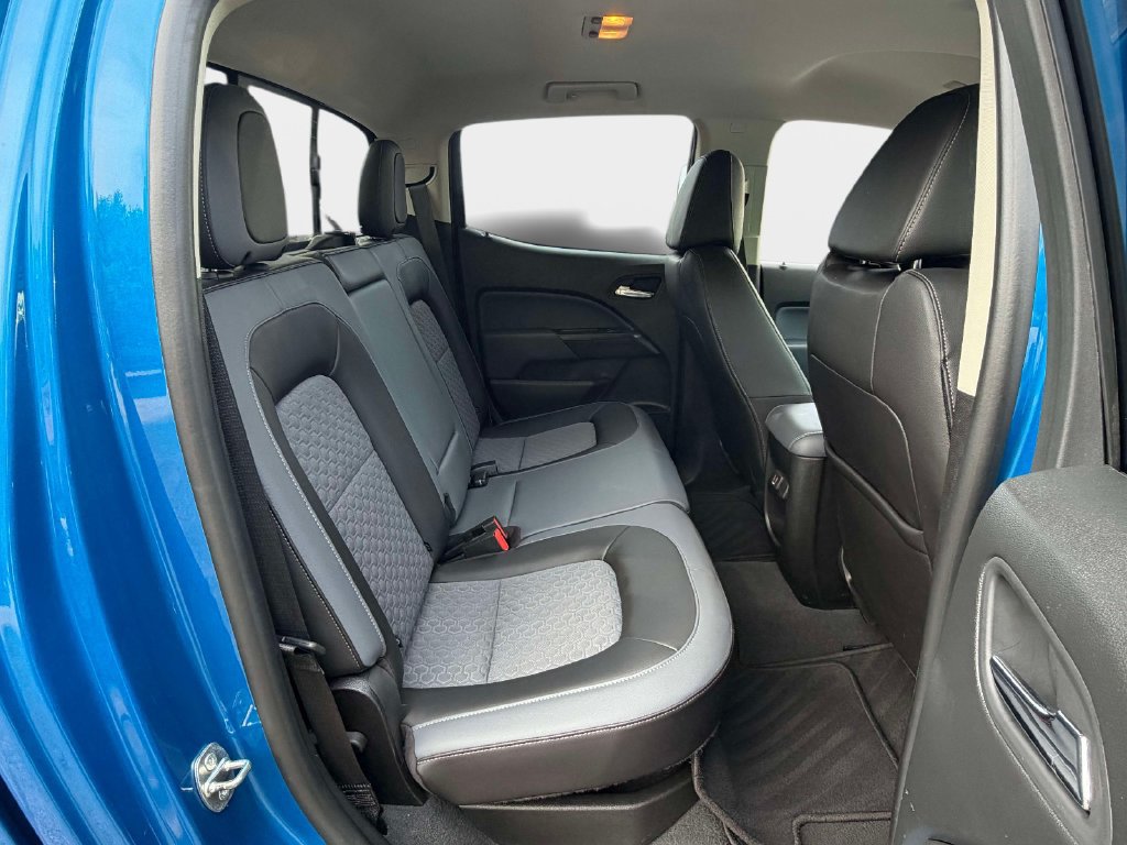 Used 2021 Chevrolet Colorado Z71 AWD/4WD image 10