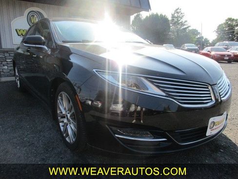 Used 2013 Lincoln MKZ FWD image 1
