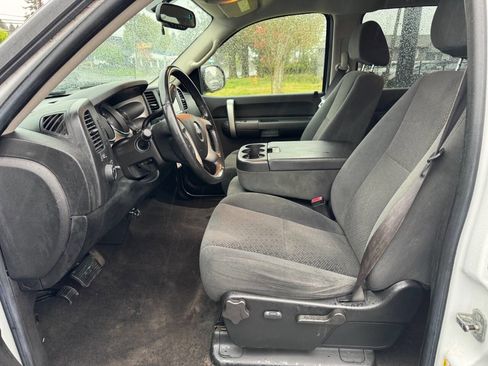 Used 2007 GMC Sierra 1500 SLE w/ SLE1 Preferred Package AWD/4WD image 7