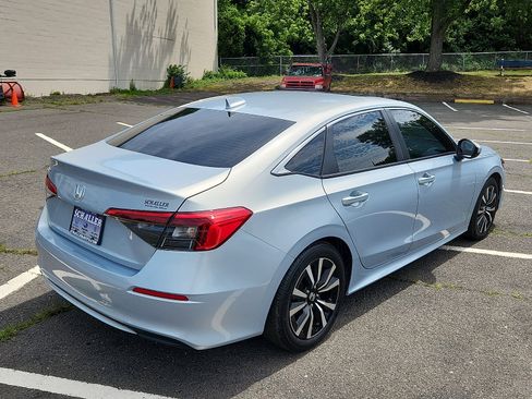Used 2023 Honda Civic EX image 6