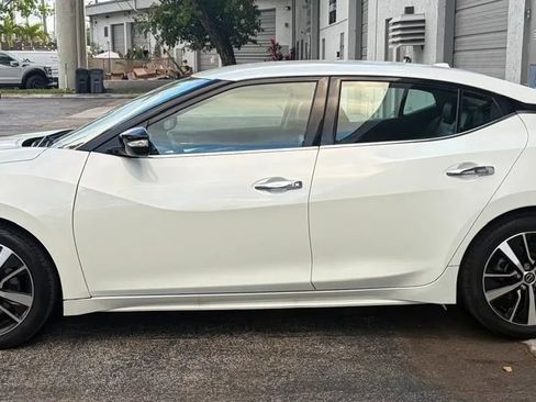 Used 2023 Nissan Maxima SV w/ Floor Mat Group image 8