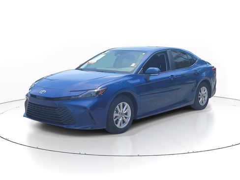 Certified 2025 Toyota Camry LE FWD image 2