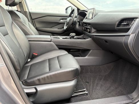 Certified 2026 Nissan Rogue SV w/ SV Premium Package image 34