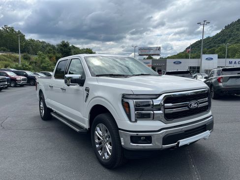 New 2026 Ford F150 Lariat w/ Equipment Group 502A High AWD/4WD image 4
