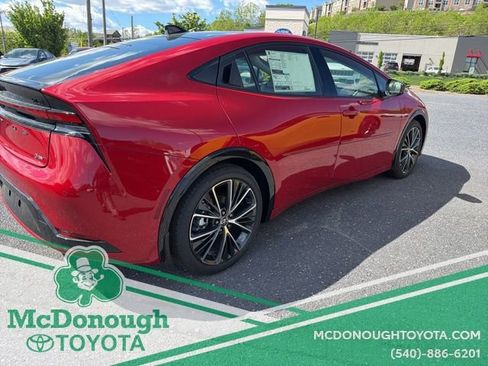 New 2026 Toyota Prius XLE image 8