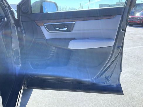 Used 2019 Honda CR-V Touring image 17