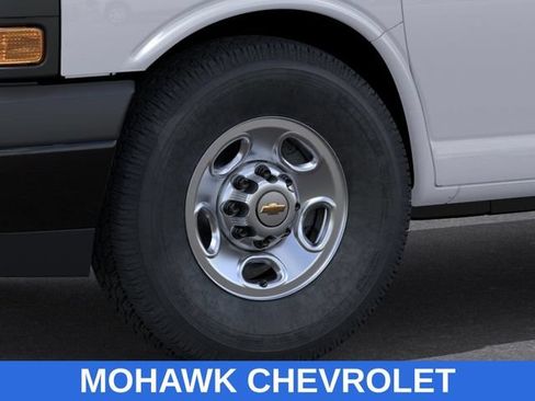 New 2026 Chevrolet Express 2500 w/ Driver Convenience Package RWD image 9