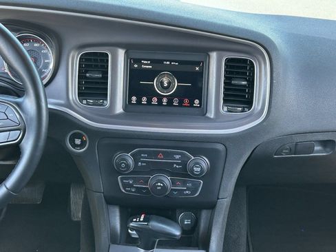 Used 2022 Dodge Charger SXT w/ Driver Convenience Group RWD image 18