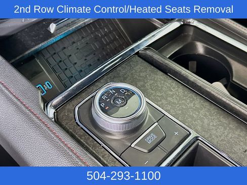 Used 2022 Ford Expedition Limited image 17