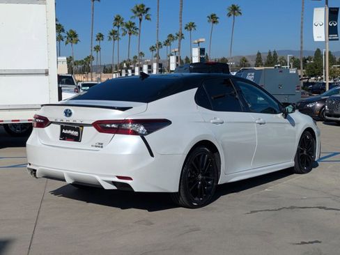 Used 2022 Toyota Camry XSE image 5