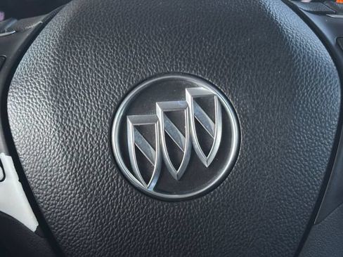 Used 2017 Buick Envision Essence FWD image 13