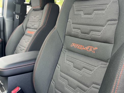 New 2025 Nissan Frontier PRO-4X w/ Pro Convenience Package image 24