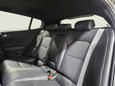 Used 2020 Kia Stinger GT-Line w/ Sun & Sound Package image 18