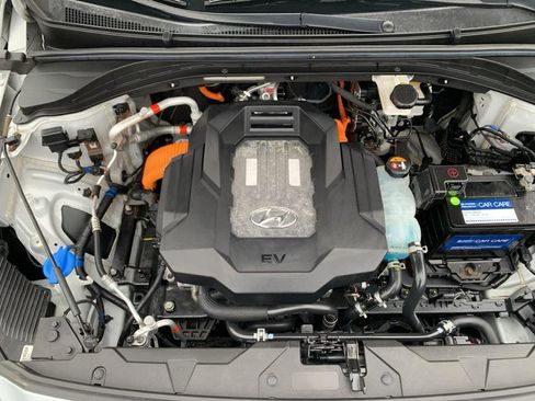 Used 2020 Hyundai Ioniq SE image 19