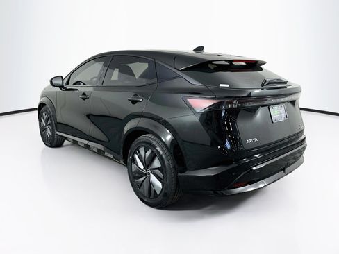 Used 2023 Nissan Ariya AWD image 5