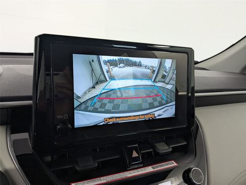 Used 2024 Toyota Corolla Cross L image 15
