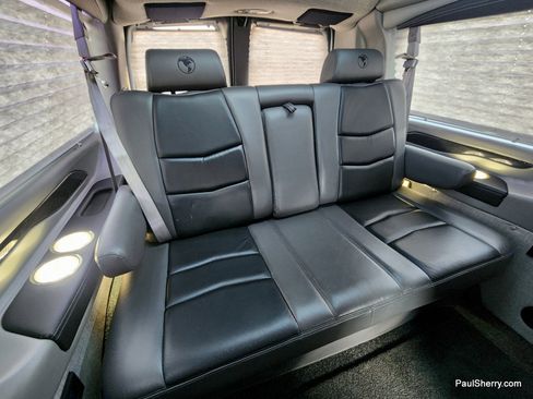 Used 2021 Chevrolet Express 2500 LS w/ Enhanced Convenience Package RWD image 32