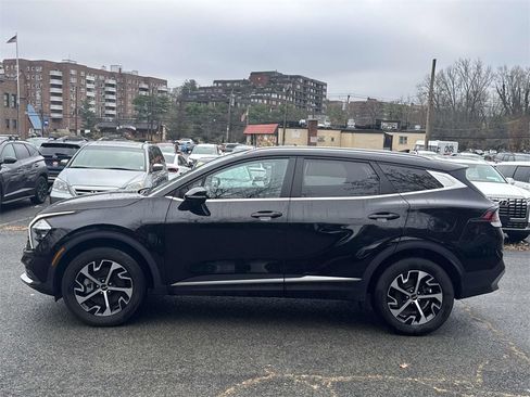 Used 2023 Kia Sportage EX image 7
