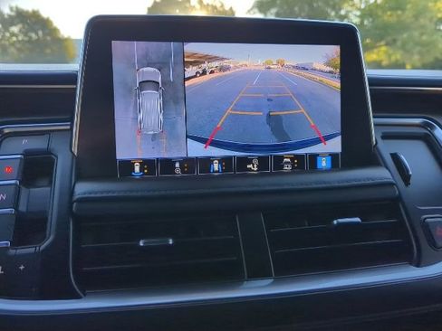 Certified 2021 Chevrolet Tahoe Z71 w/ Luxury Package image 7